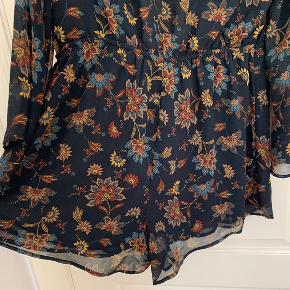 Flower Print Romper - Picture 3 of 4